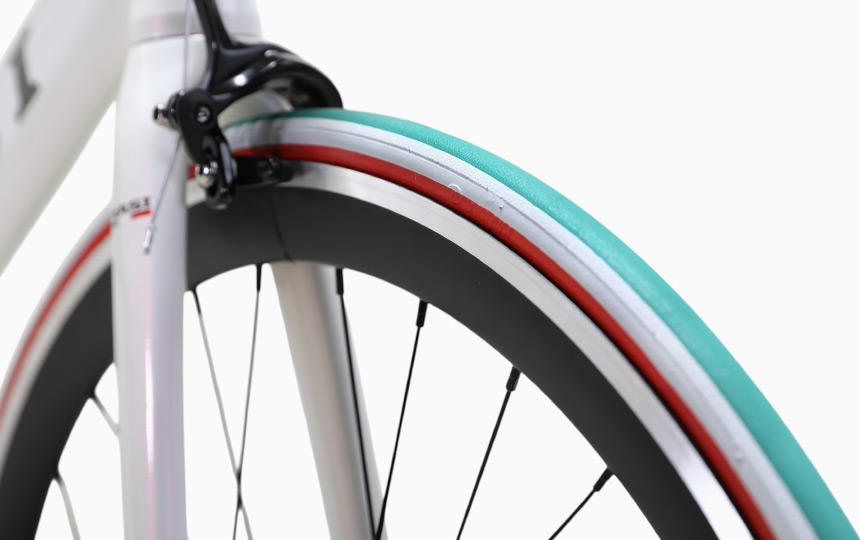 이노바 컬러 타이어 이탈리아 컬러 2번 이미지