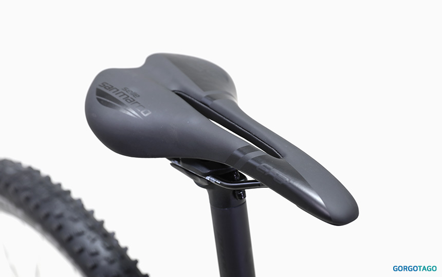2024 첼로 크로노 70 MTB 27.5 산마르코 에라 안장 디테일