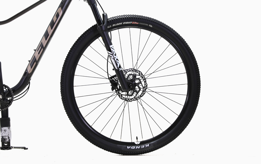 2026 CELLO XC 10 MTB 29 wheel detail 1