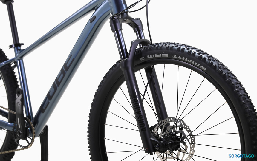 Cube Attention fork detail 1