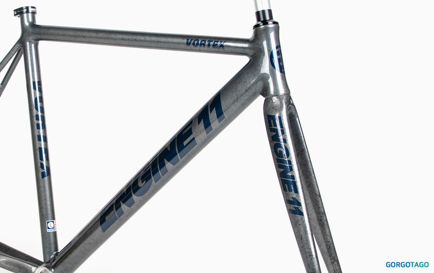 2026 엔진11 볼텍스 픽시 티타늄 그레이 프레임 컬러 디테일 2