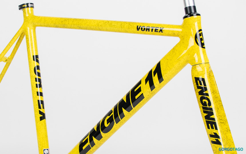 2026 엔진11 볼텍스 픽시 볼트 옐로우 프레임 컬러 디테일 2