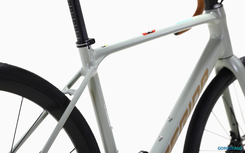 2026 메리다 스컬트라 400 헤드셋 상단 인터널 케이블링