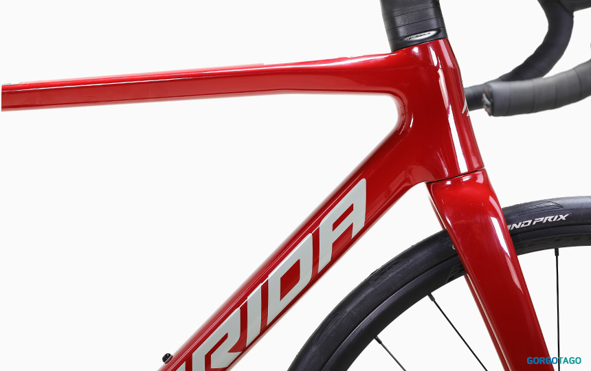 2026 메리다 스컬트라 4000 SCULTURA CF3 카본 프레임 디테일