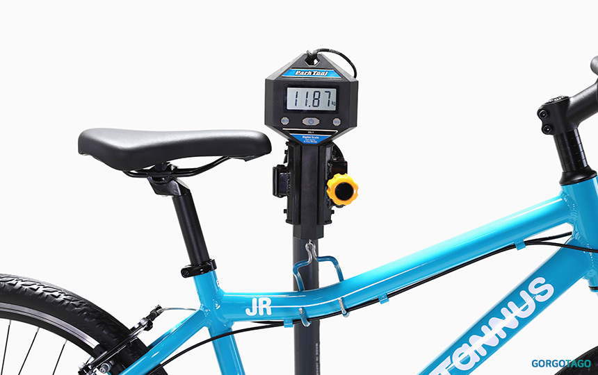 타누스 주니어 24 키즈바이크 실측 무게 확인 이미지