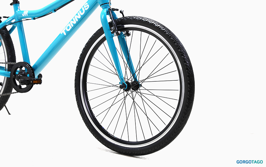 타누스 주니어 24 키즈바이크 타누스 에어리스 타이어 디테일