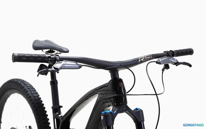 2025 TREK Fuel EX 9.8 GX AXS Gen 6 MTB cockpit detail 2