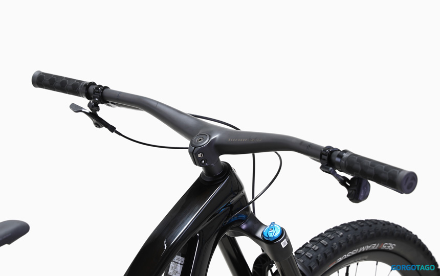 2025 TREK Fuel EX 9.8 GX AXS Gen 6 MTB cockpit detail 3