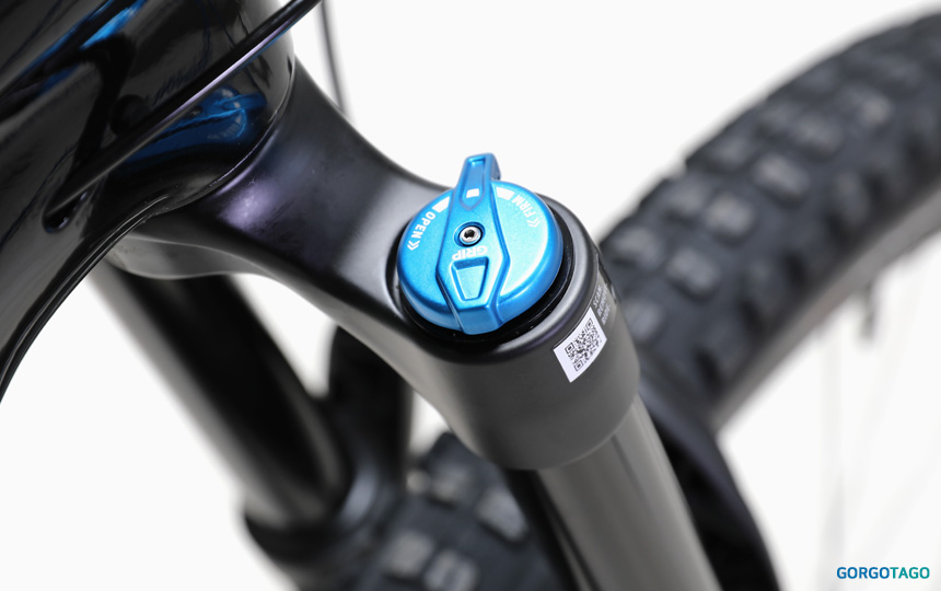 2025 TREK Fuel EX 9.8 GX AXS Gen 6 MTB suspension detail 2