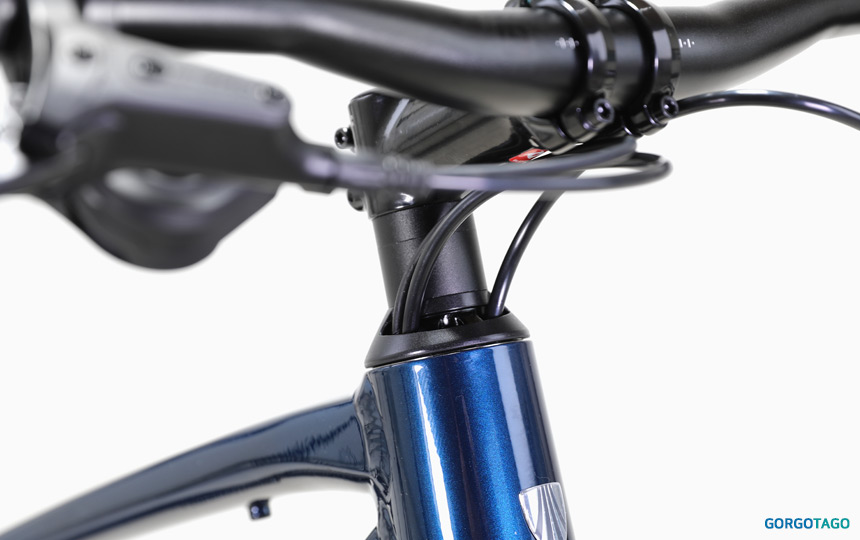2025 TREK FX 2 Gen 4 frame detail 4