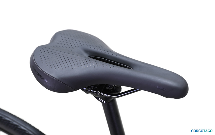 2025 TREK FX 2 Gen 4 seat detail 1