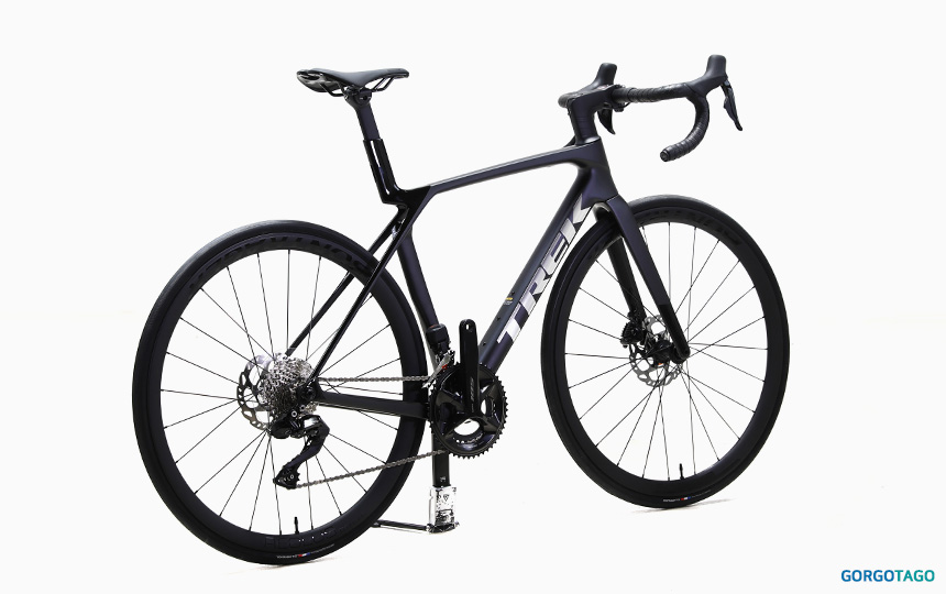 2025 TREK Madone SL 6 Gen 8 Gloss Dark Star