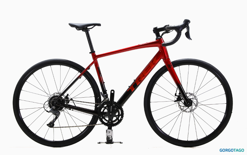 2026 TREK Domane AL 2 Gen 4 Crimson red 1