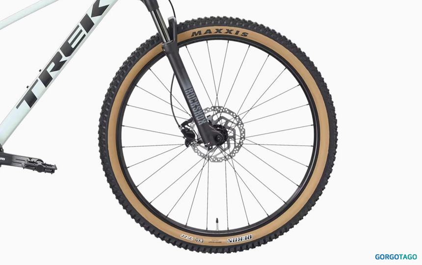 2026 TREK Marlin 7 Gen 3 wheel detail 1