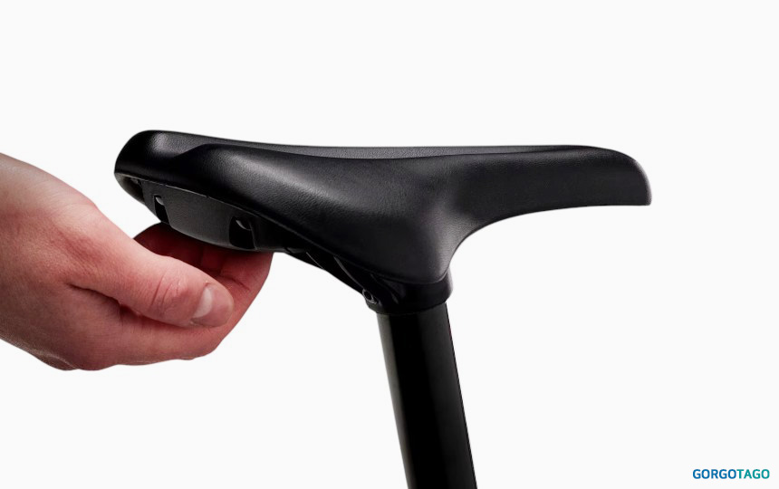 2026 TREK Precaliber 16 Kid Bike seat detail 1