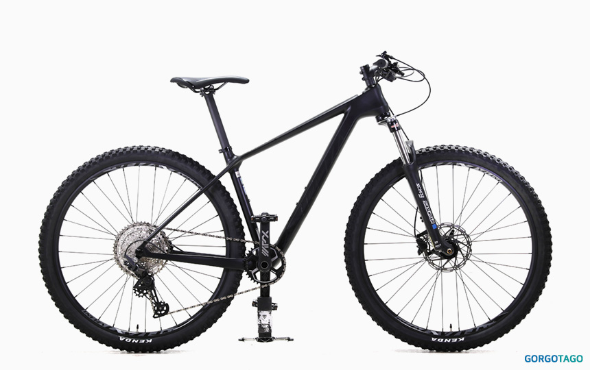 25 알톤 인피자 리팩 9 MTB 29인치 맷블랙 컬러 측면 이미지