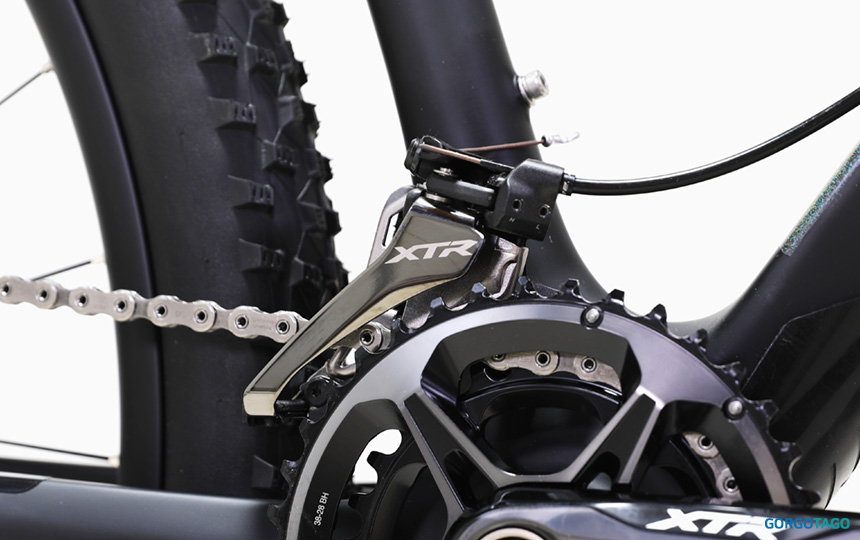 2024 첼로 크로노 90 MTB 27.5 XTR 크랭크 디테일