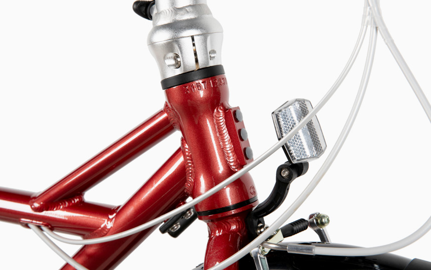 다혼 D-알파 알로이 프레임과 리지드 포크 디테일