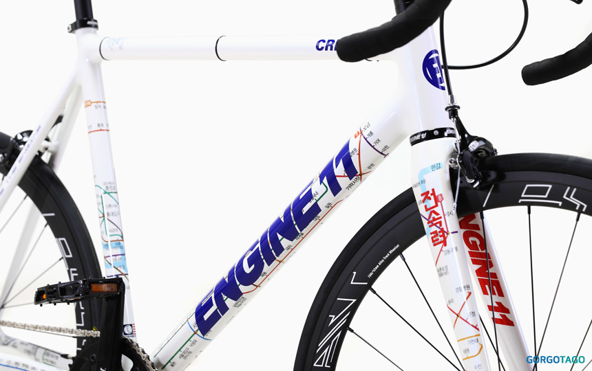 2026 엔진11 크릿디 픽시 서울 컬러 포크 그래픽 디테일 이미지