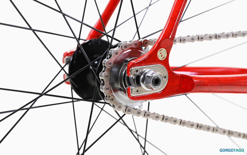 2026 엔진11 볼텍스 픽시 평페달과 스트랩 장착부 이미지