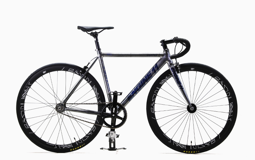 2026 엔진11 볼텍스 픽시 티타늄 그레이 컬러 측면 전체 이미지