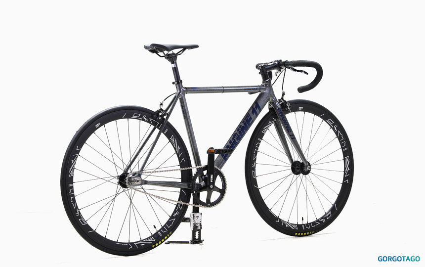 2026 엔진11 볼텍스 픽시 티타늄 그레이 컬러 디테일 이미지