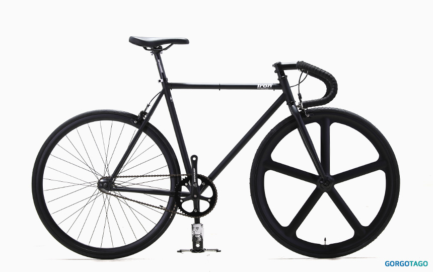 Gota 커스텀 아이언D 에어로 휠 픽시 블랙 컬러 측면 전체 이미지