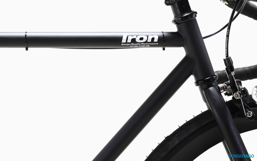 Gota 커스텀 아이언D 에어로 휠 픽시 프레임 접합부와 실루엣 디테일