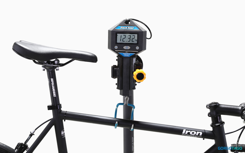 Gota 커스텀 아이언D 에어로 휠 픽시 실측 무게 측정 이미지