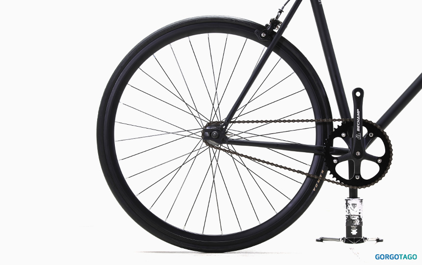 Gota 커스텀 아이언D 에어로 휠 픽시 미들림 리어휠 디테일