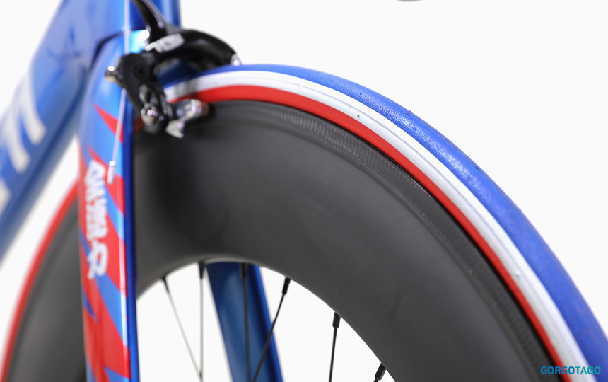 Gota 커스텀 엔진11 리븐 커스텀 픽시 이노바 France 타이어 디테일