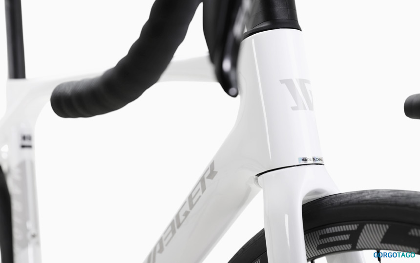 2026 예거 마리온 7X 화이트 페인팅 프레임 이미지