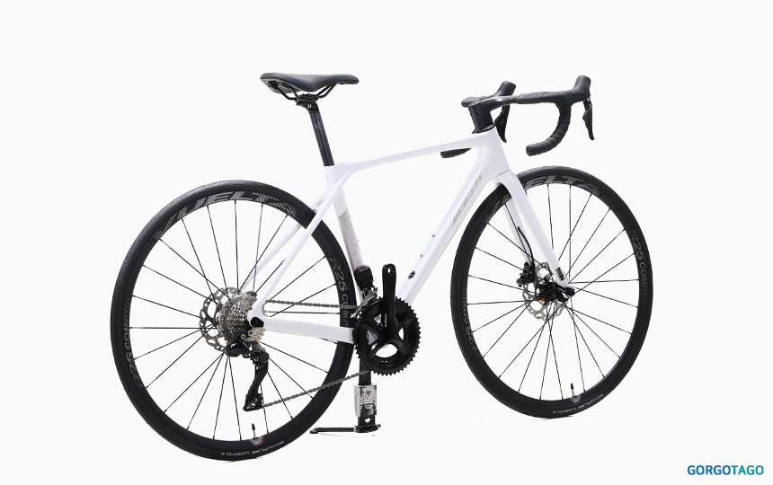 2026 예거 마리온 7X 화이트 컬러 실루엣 이미지