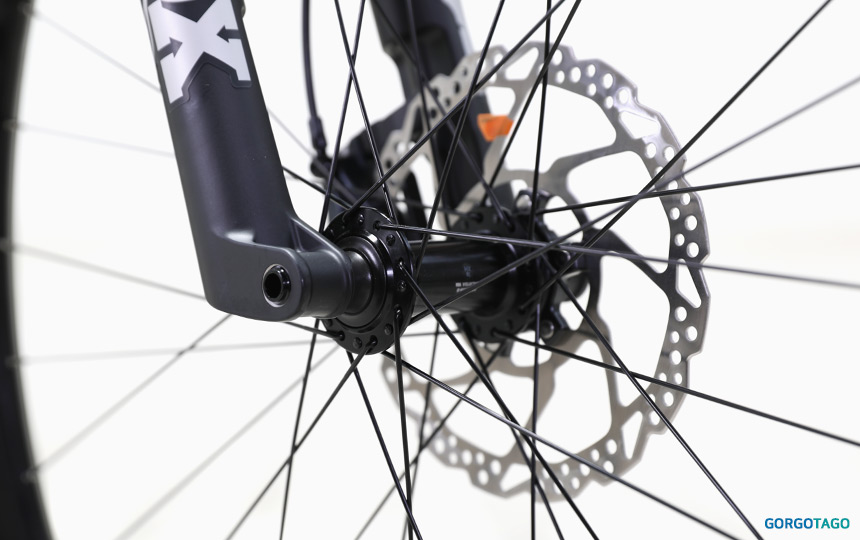 2026 메리다 빅나인 7000 MTB 29 맥시스 2.4 타이어 디테일