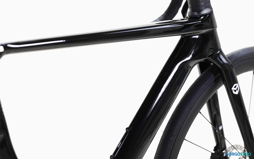 사바 샌프란시스코 SE 105 로드바이크 세미 에어로 프레임 디테일 1