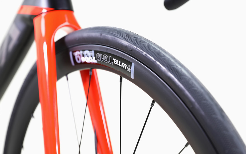 사바 샌프란시스코 EX-7 20S 티아그라 쓰루액슬 휠셋 디테일 2