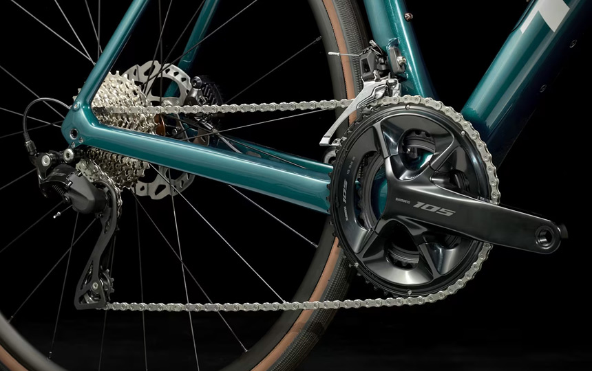 2025 트렉 도마니 SL 5 4세대 시마노 105 2x12단 구동계와 유압디스크 브레이크