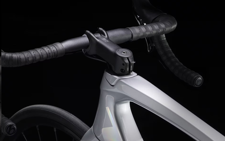 2025 트렉 에몬다 SL 4 악세사리 마운트 지원 콕핏 이미지