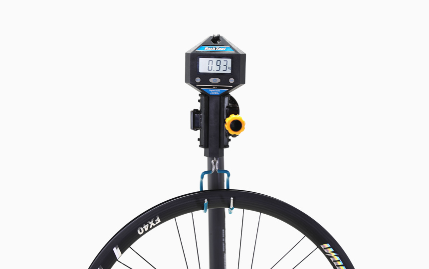 언노운 FX-40 카본 픽시 휠셋 리어 휠 실측 무게 930g 이미지
